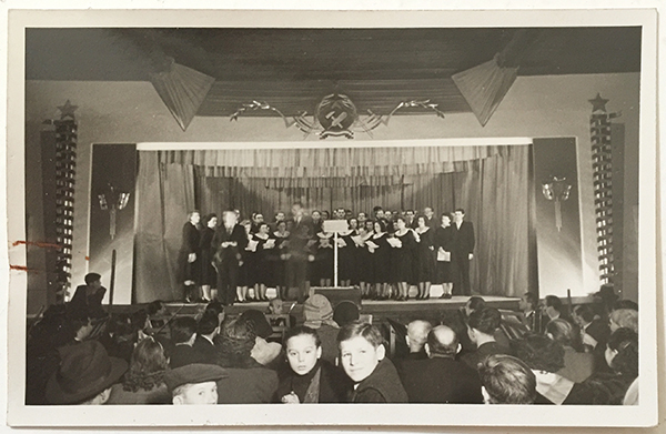 Istvan rottler stage set design 1950s hungarian communist artwork photo